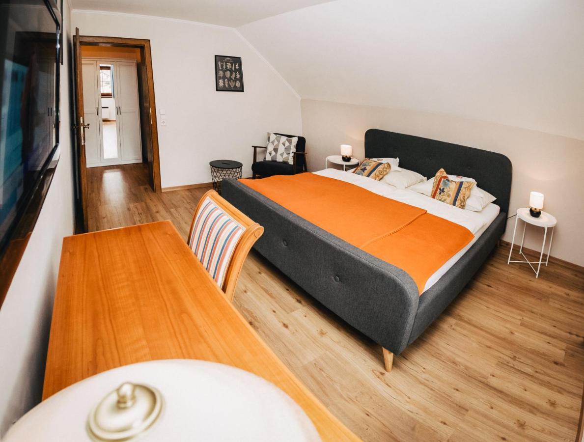 Landhotel Neugebauer Löllinggraben Buitenkant foto