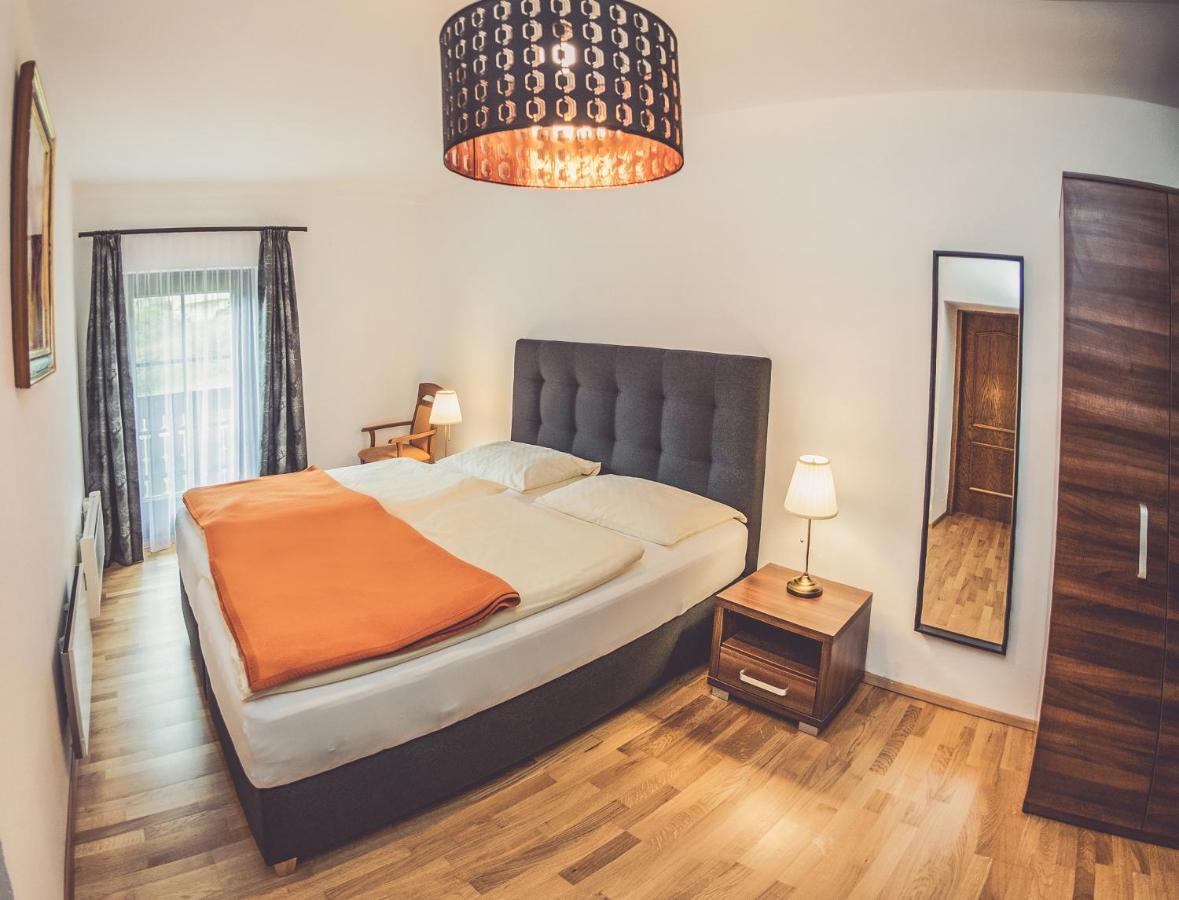 Landhotel Neugebauer Löllinggraben Buitenkant foto